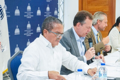 CNZFE aprueba 20 nuevas empresas en zonas francas de RD