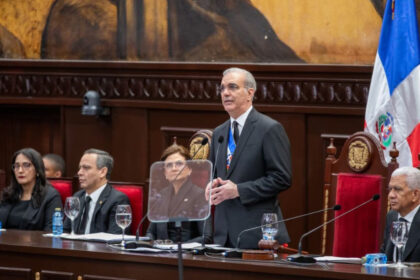 Abinader anuncia inversión histórica en agua potable y saneamiento