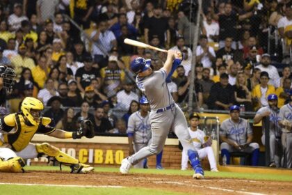 Tigres del Licey remonta y vence 8-7 a Águilas en Santiago