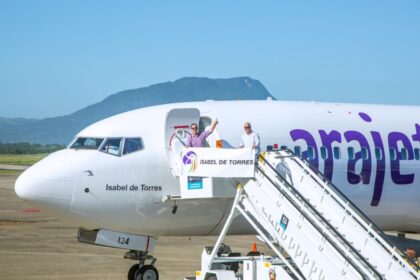 Arajet incorpora su avión 13 “Isabel de Torres” en Puerto Plata