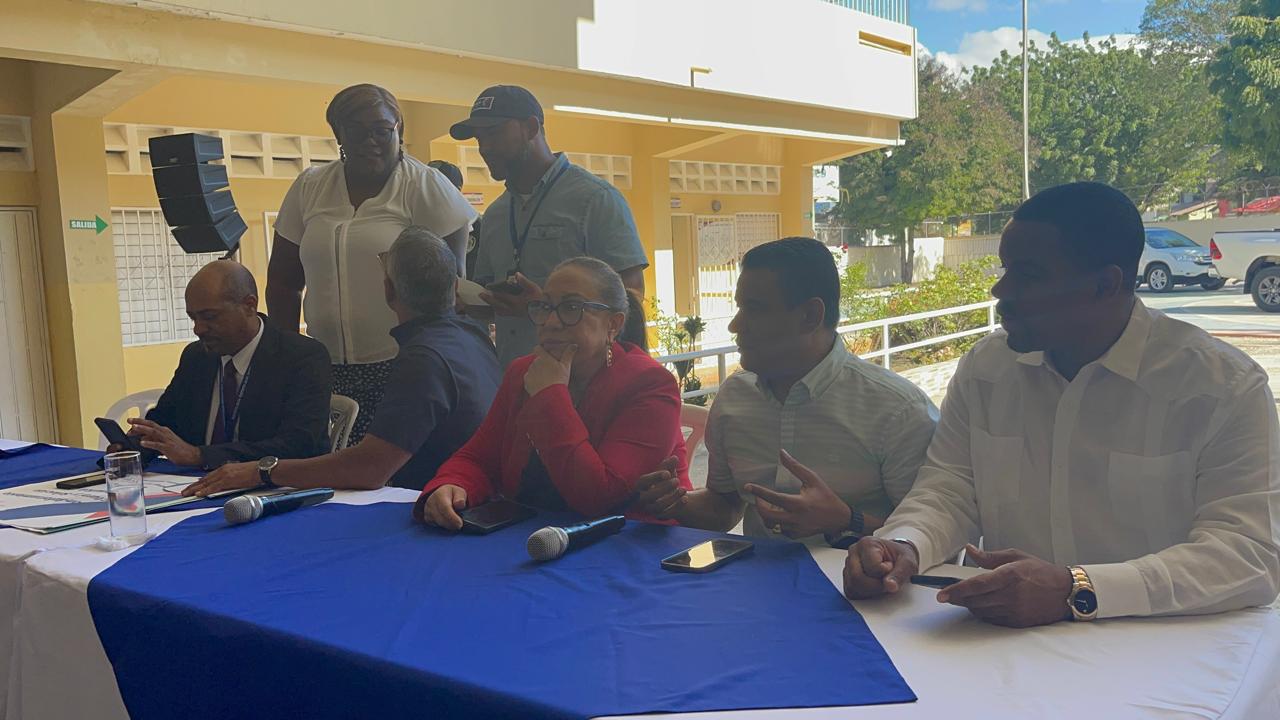 MINERD inicia reparación estructural en escuela de Santiago Oeste