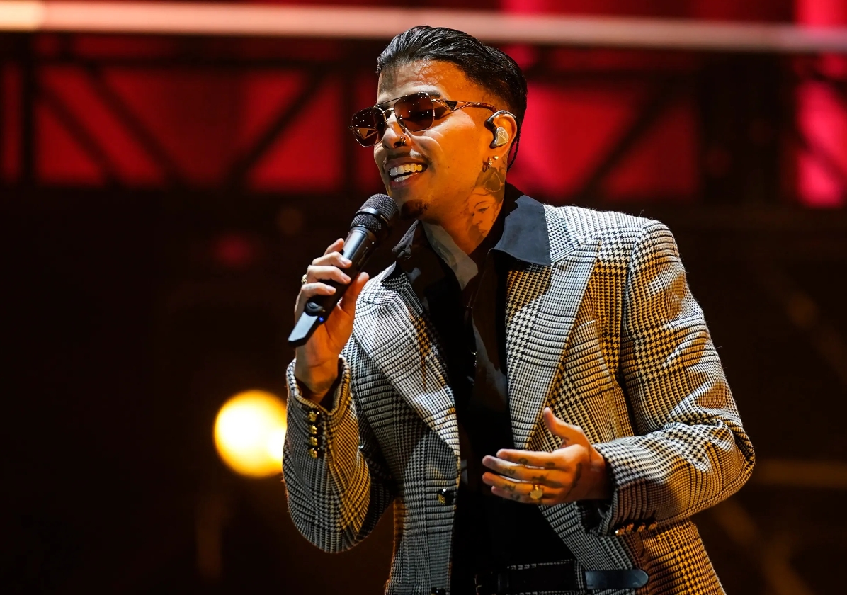 Rauw Alejandro ofrece concierto gratuito en Santo Domingo