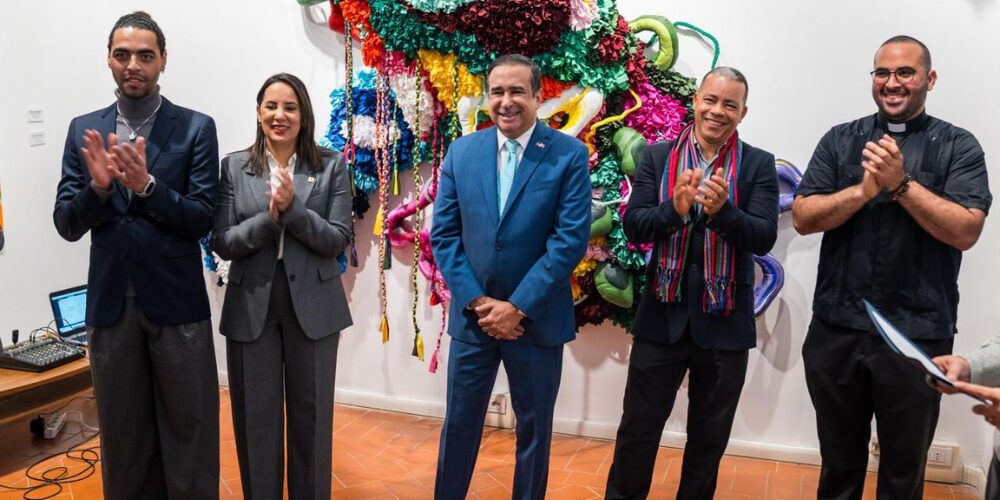 Clausuran en Roma exposición de arte dominicano “Rutas de Esperanza”
