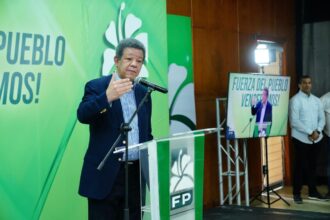 Leonel Fernández critica al PRM por alza en canasta básica y salud