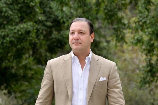 Abel Martínez pide excluirse de precandidatura presidencial del PLD