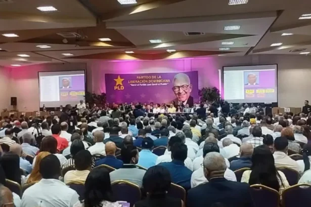 PLD define lista de aspirantes presidenciales en medio de tensiones
