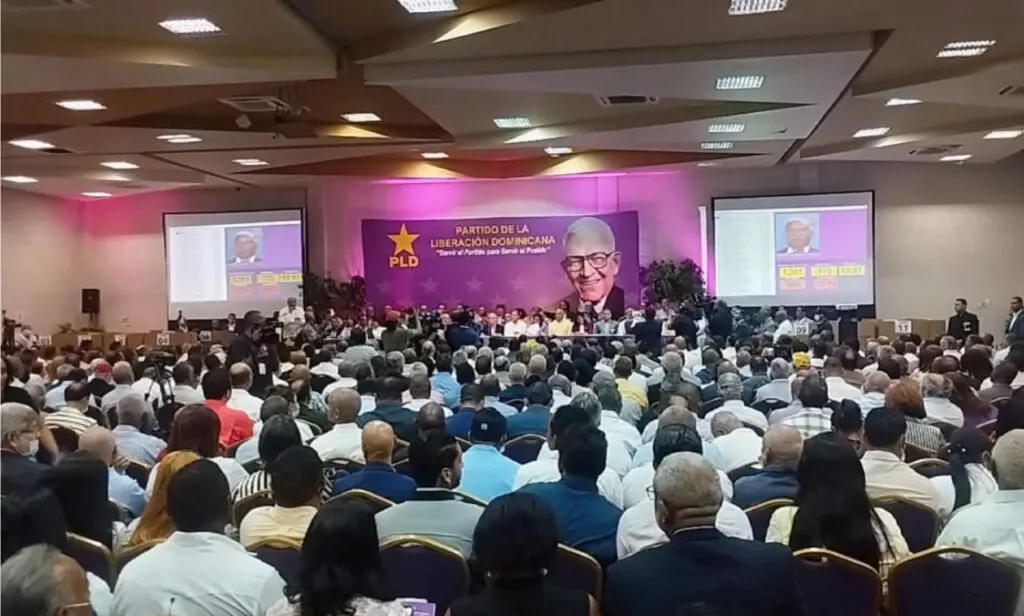 PLD define lista de aspirantes presidenciales en medio de tensiones