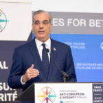 Abinader reafirma compromiso anticorrupción en foro global