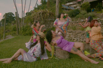 Artistas lanzan “8M todo el año” contra la industria musical