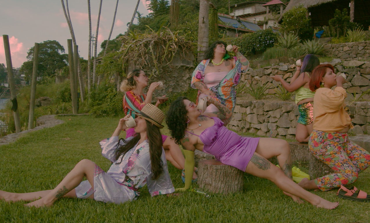 Artistas lanzan “8M todo el año” contra la industria musical