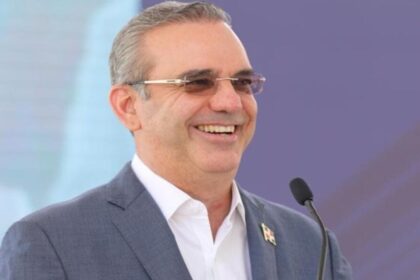 Luis Abinader destaca por fortalecer la democracia en Dominicana