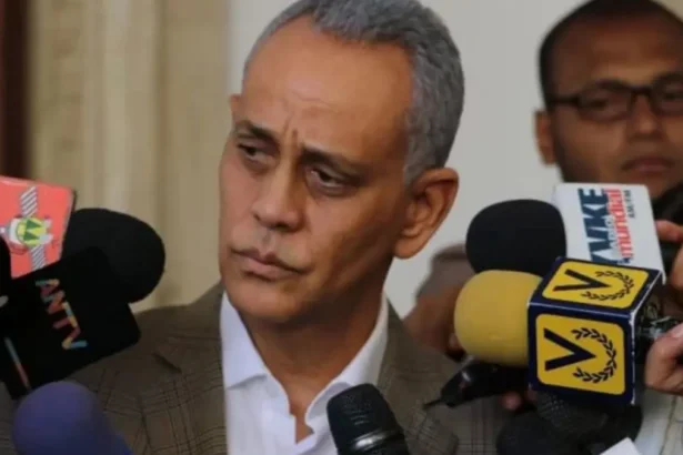 Fuerza del Pueblo alerta por riesgo de alza en petróleo e inflación