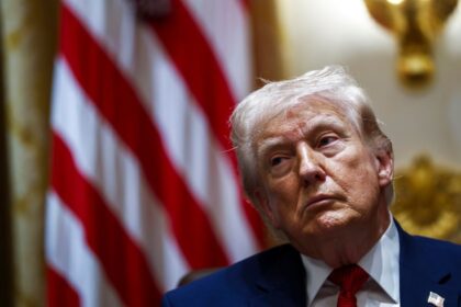 Trump condiciona acuerdo con Irán a reapertura de Ormuz