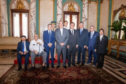 Abinader instala comisión para Museo de la Gesta de Abril 1965