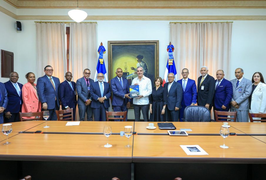 Abinader respalda Plan Estratégico Peravia 2025-2055