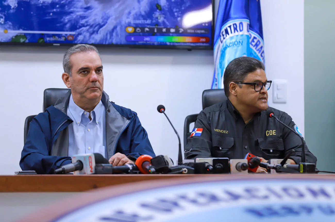 Abinader supervisa respuesta a lluvias e inundaciones en RD