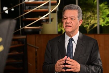 Leonel Fernández llama a la reflexión en Semana Santa 2026