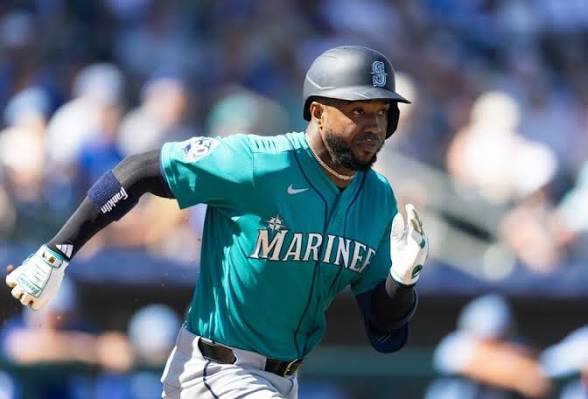 Marineros colocan a Víctor Robles en lista de lesionados