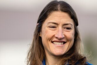 Christina Koch, primera mujer en misión lunar Artemis II de la NASA