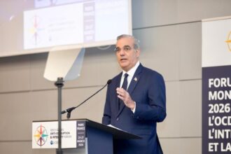 Abinader presenta plan de desarrollo sostenible para Peravia 2025-2055