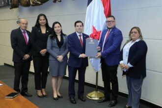 Panamá se integra a la OHI y refuerza su liderazgo marítimo