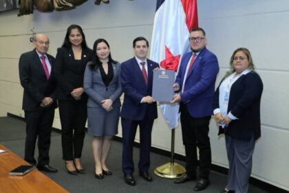 Panamá se integra a la OHI y refuerza su liderazgo marítimo