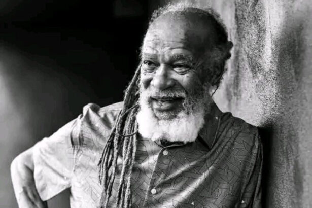 Fallece Ernie Smith, figura clave del reggae jamaicano, a los 80 años