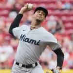 Eury Pérez mejora su rendimiento en Marlins con apoyo de Alcántara