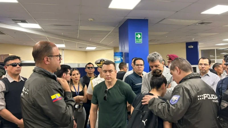 Gobierno allana CNEL por red de corrupción y fraude millonario