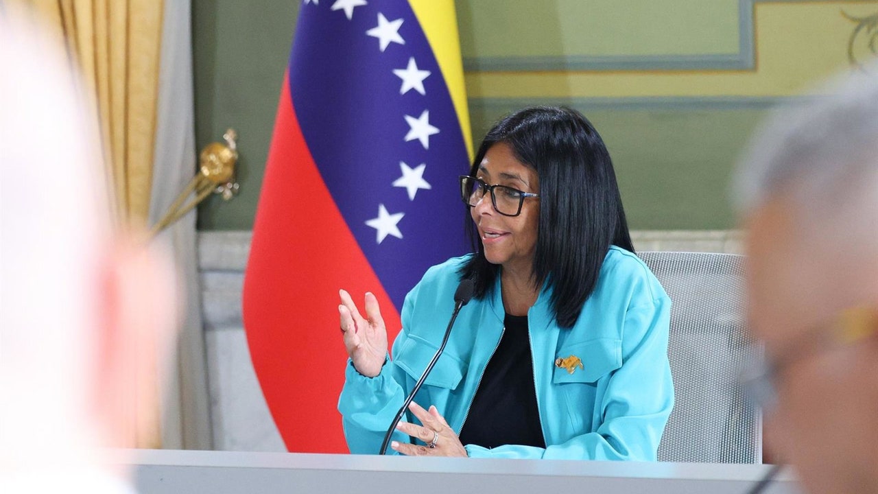 Parlamento Europeo mantiene veto a Delcy Rodríguez y complica cumbre
