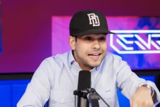 Eduardo Saint-Hilaire se presenta ante justicia por demanda de difamación