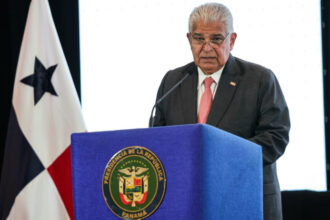 Panamá anuncia nuevas concesiones portuarias y expansión logística