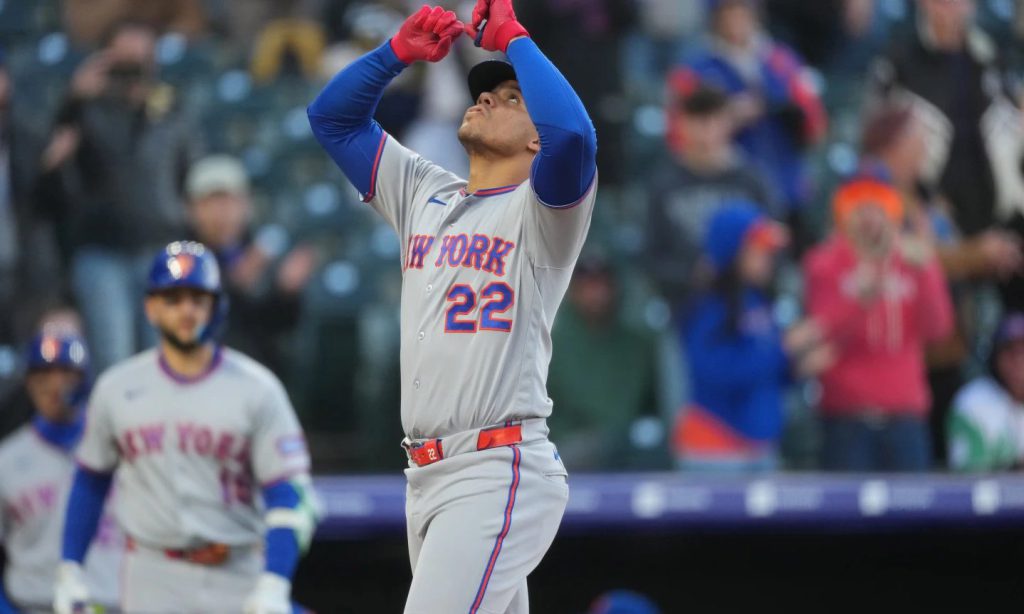 Peloteros dominicanos brillan con jonrones en Grandes Ligas y ligas menores