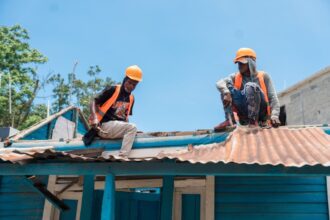 Gobierno repara viviendas vulnerables en La Isabela, Distrito Nacional