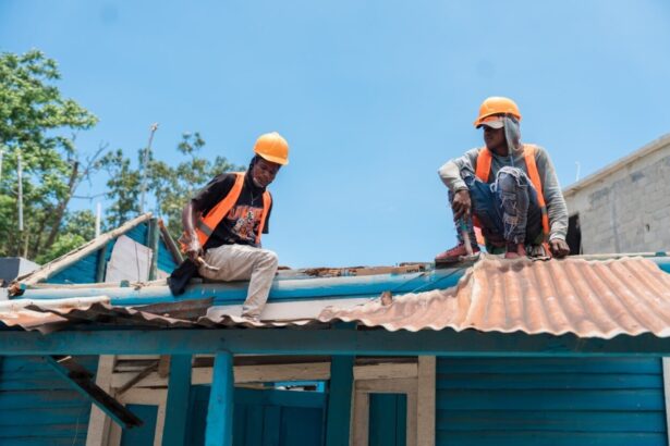 Gobierno repara viviendas vulnerables en La Isabela, Distrito Nacional