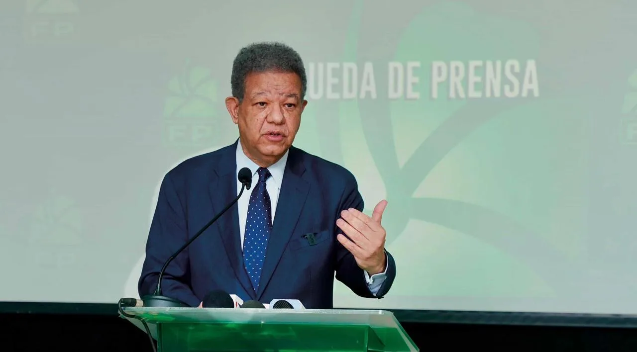Leonel Fernández abordará temas nacionales en “La Voz del Pueblo”