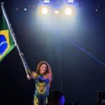 Shakira reúne a 2.5 millones en histórico show en Copacabana