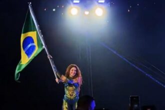 Shakira reúne a 2.5 millones en histórico show en Copacabana