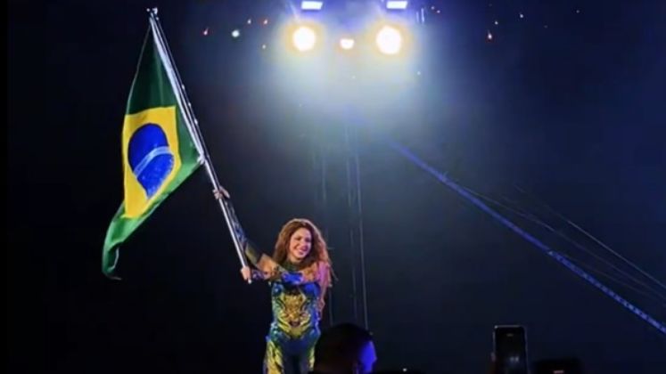 Shakira reúne a 2.5 millones en histórico show en Copacabana