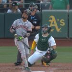 Luis Arráez y Wilyer Abreu destacan en liderato de bateo MLB