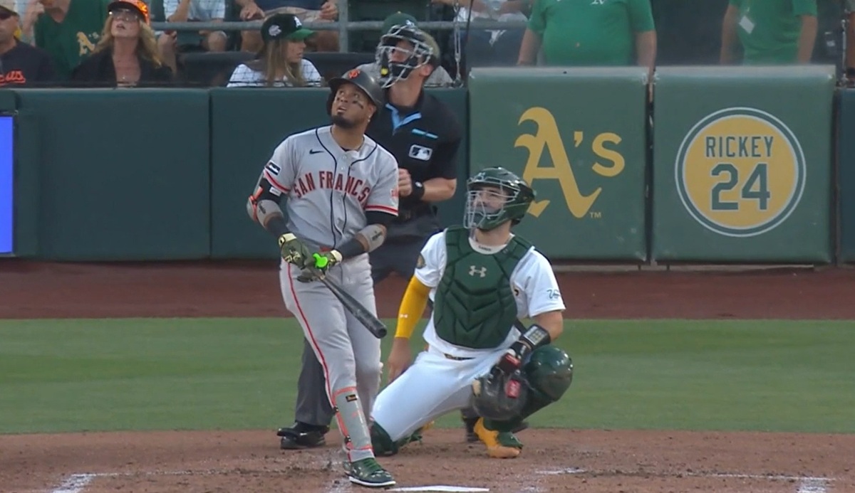 Luis Arráez y Wilyer Abreu destacan en liderato de bateo MLB