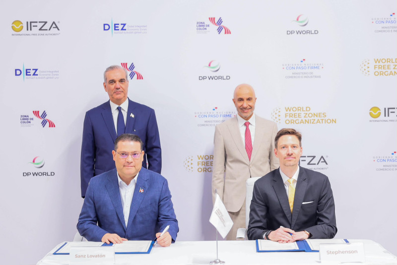 Abinader resalta liderazgo de zonas francas dominicanas en Panamá