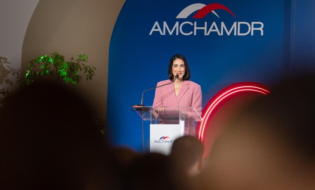 Raquel Arbaje urge reforzar alianzas público-privadas en RD