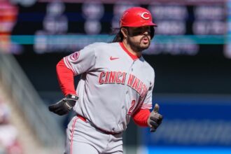 Eugenio Suárez regresa a Reds tras lesión en oblicuo izquierdo