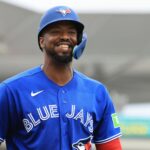 Eloy Jiménez es agente libre tras salir de Azulejos de Toronto