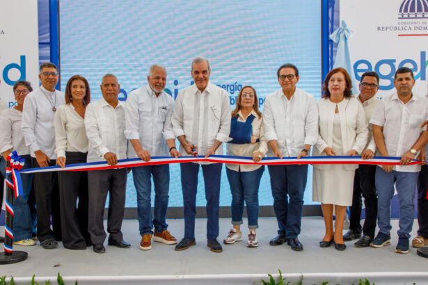 Abinader inaugura carretera Carrizal–La Piedra–La Guázuma