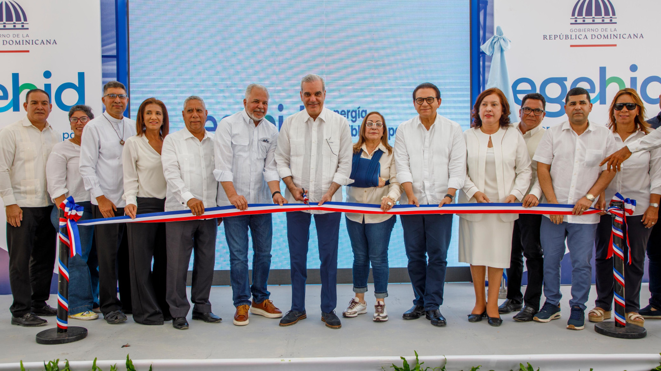 Abinader inaugura carretera Carrizal–La Piedra–La Guázuma