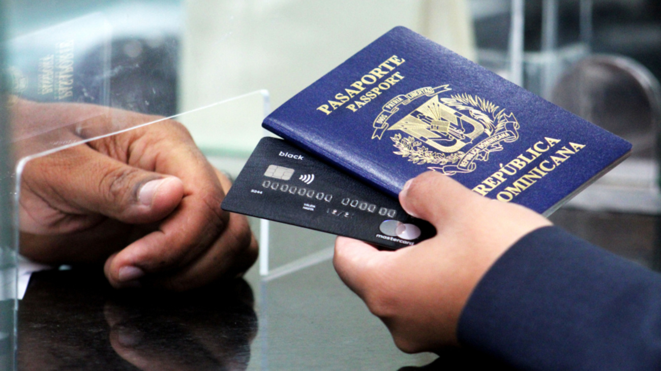 Pasaporte electrónico dominicano, el mejor nuevo de Latinoamérica