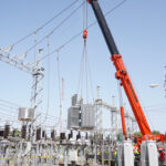 Edesur instala transformador para mejorar red eléctrica en Azua