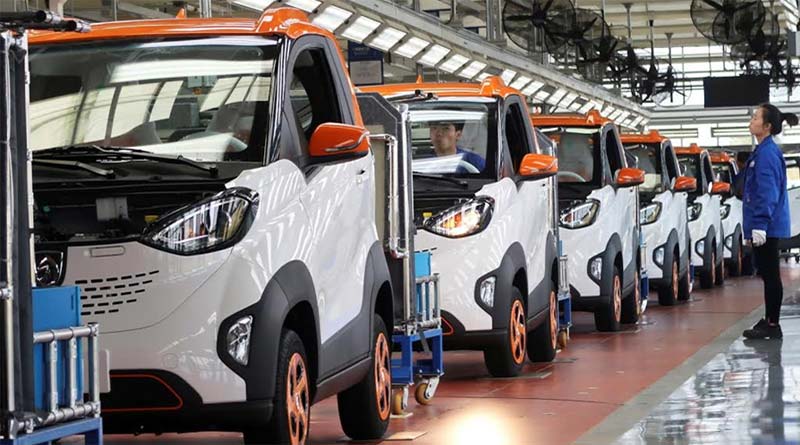 China bate récord en exportación global de vehículos eléctricos